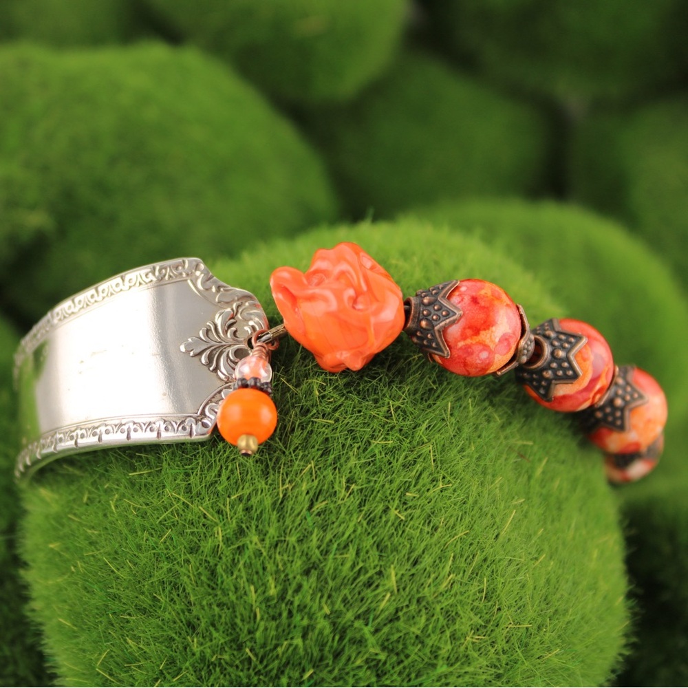 Beaded bracelet